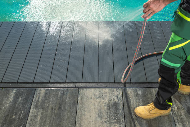 Best Pressure Washing Driveway  in Clifton, NJ